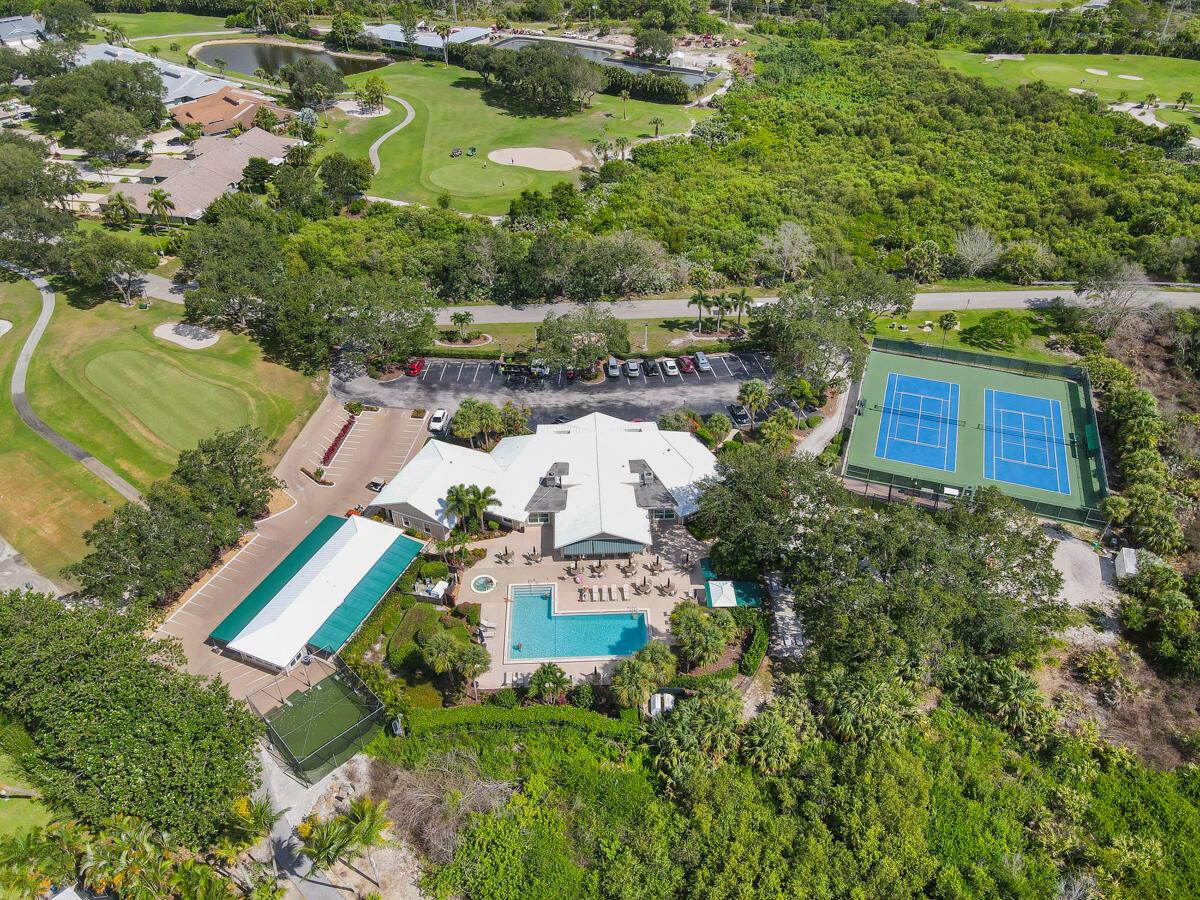 8144 SE Cypress Point Place