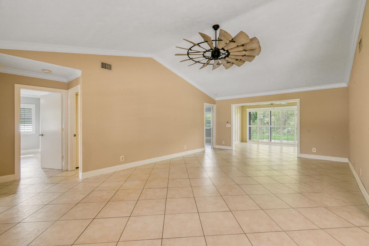 8144 SE Cypress Point Place