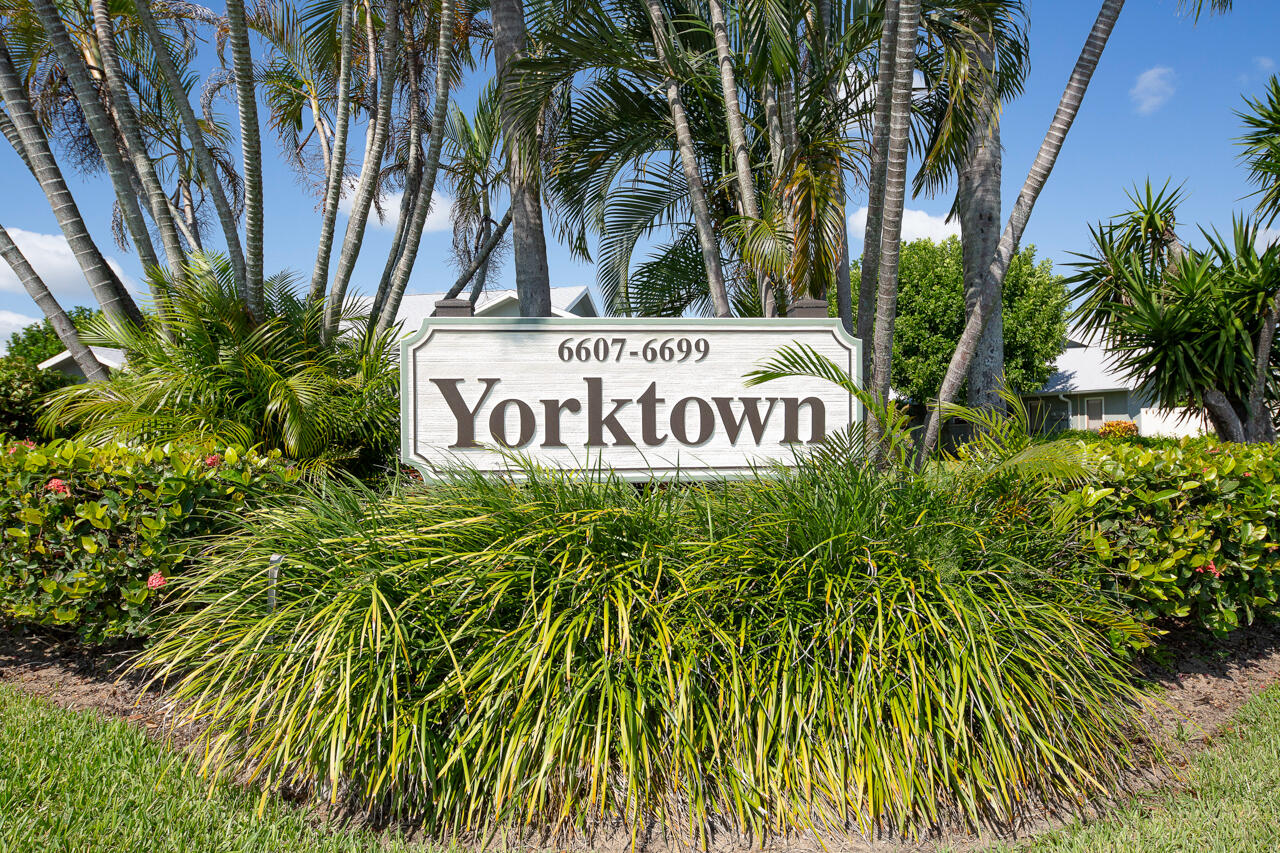 6647 SE Yorktown Drive