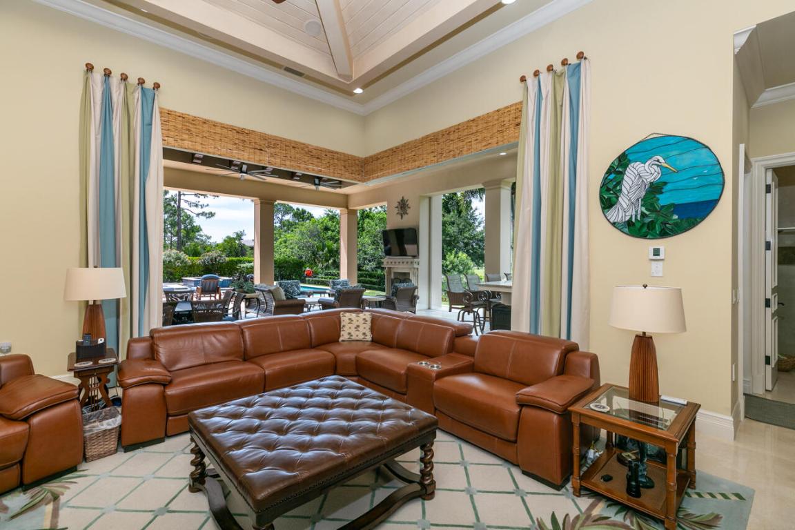 7380 SE Medalist Place