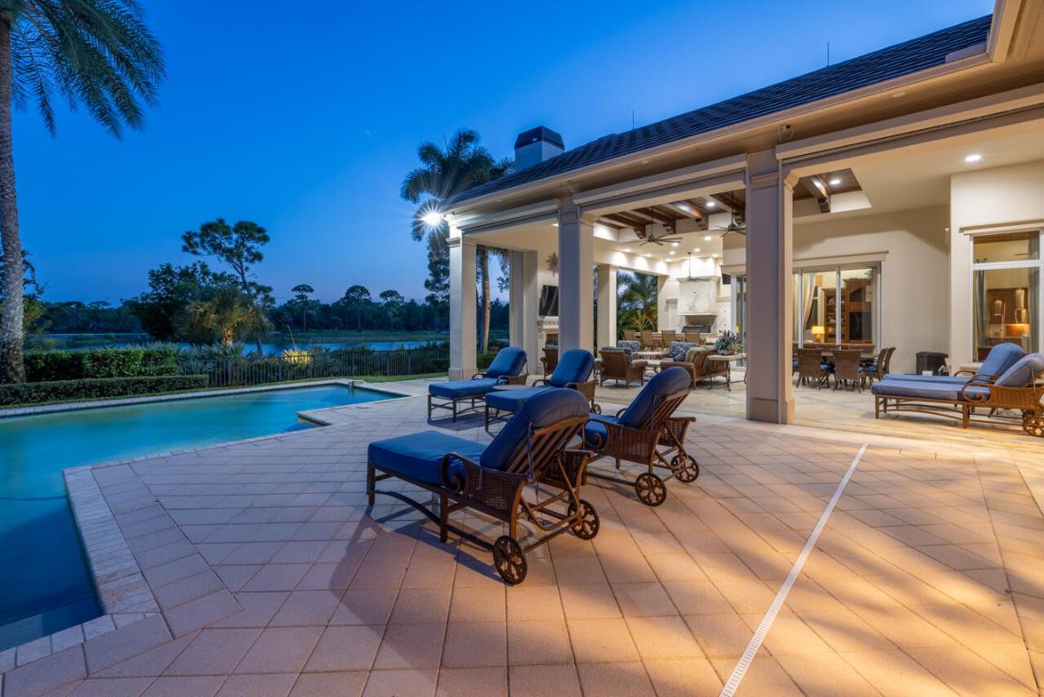 7380 SE Medalist Place