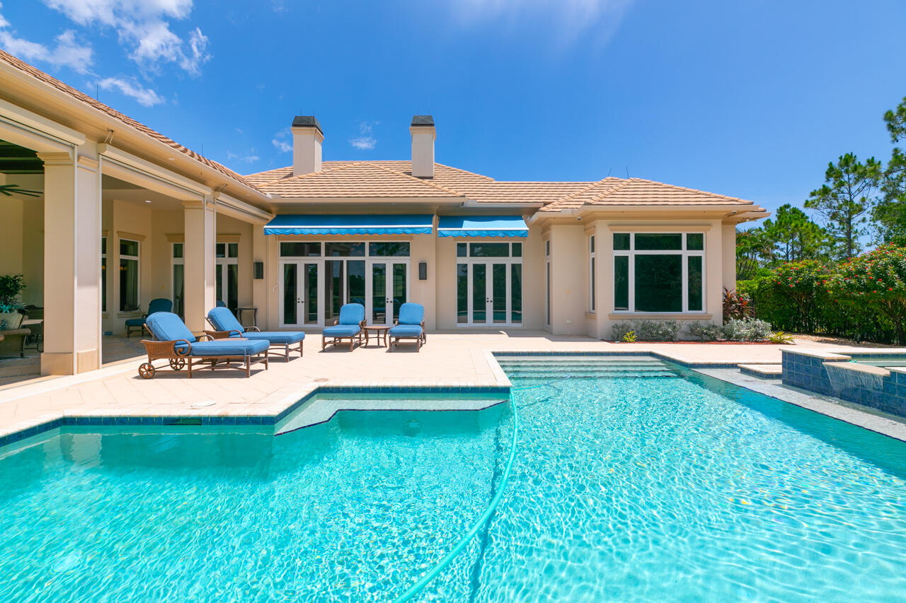 7380 SE Medalist Place