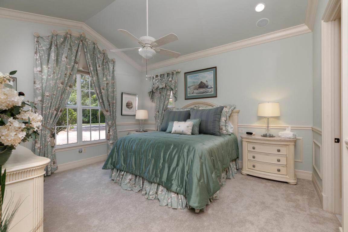 7380 SE Medalist Place