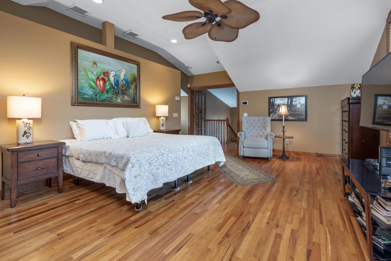 9056 SE Karin Street