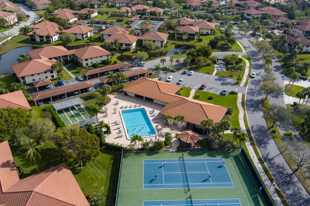 911 SW South River Drive 206