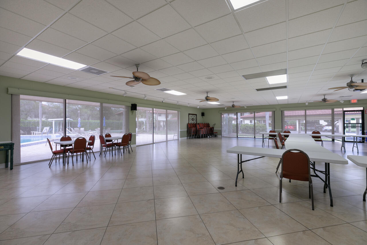 911 SW South River Drive 206
