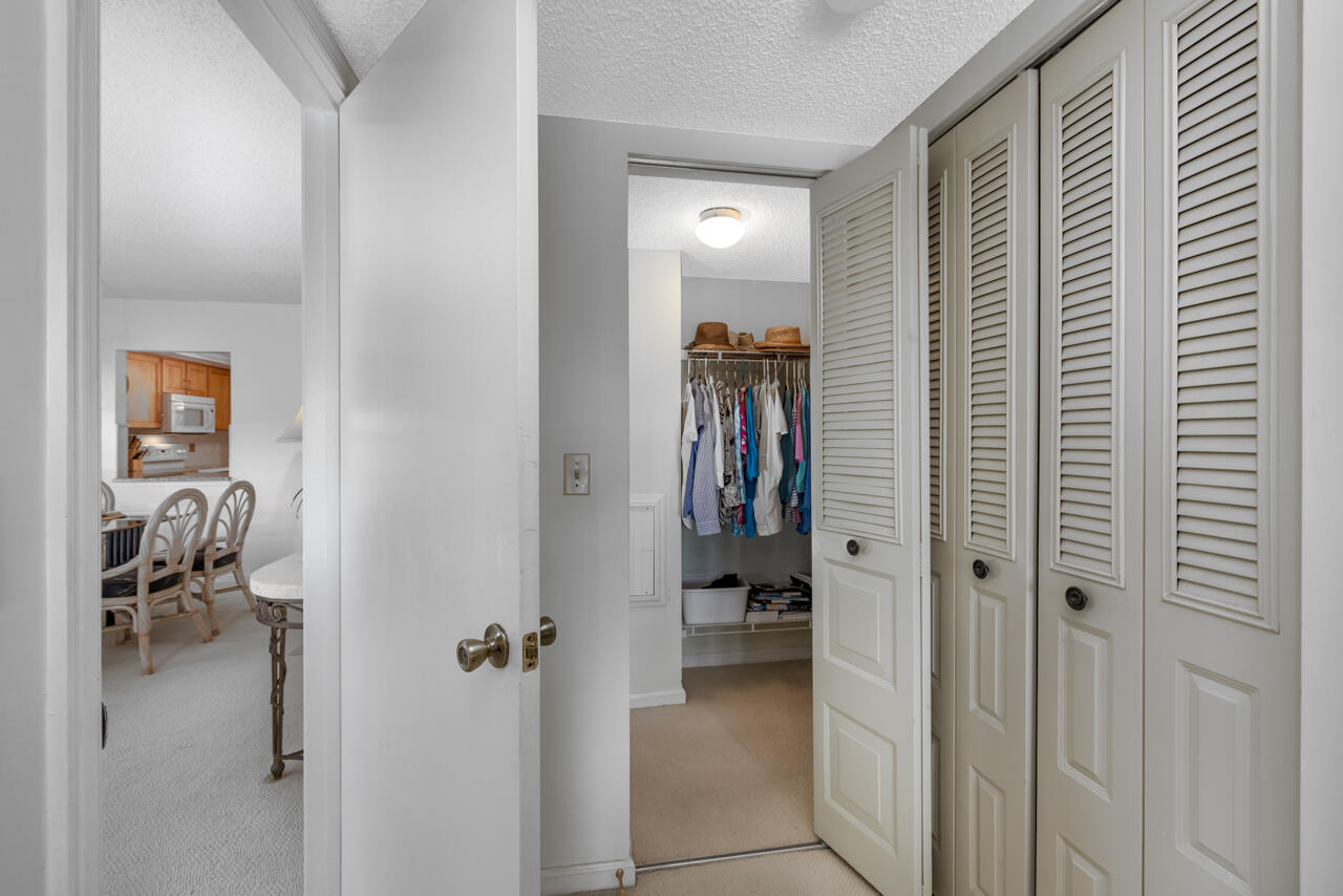 911 SW South River Drive 206