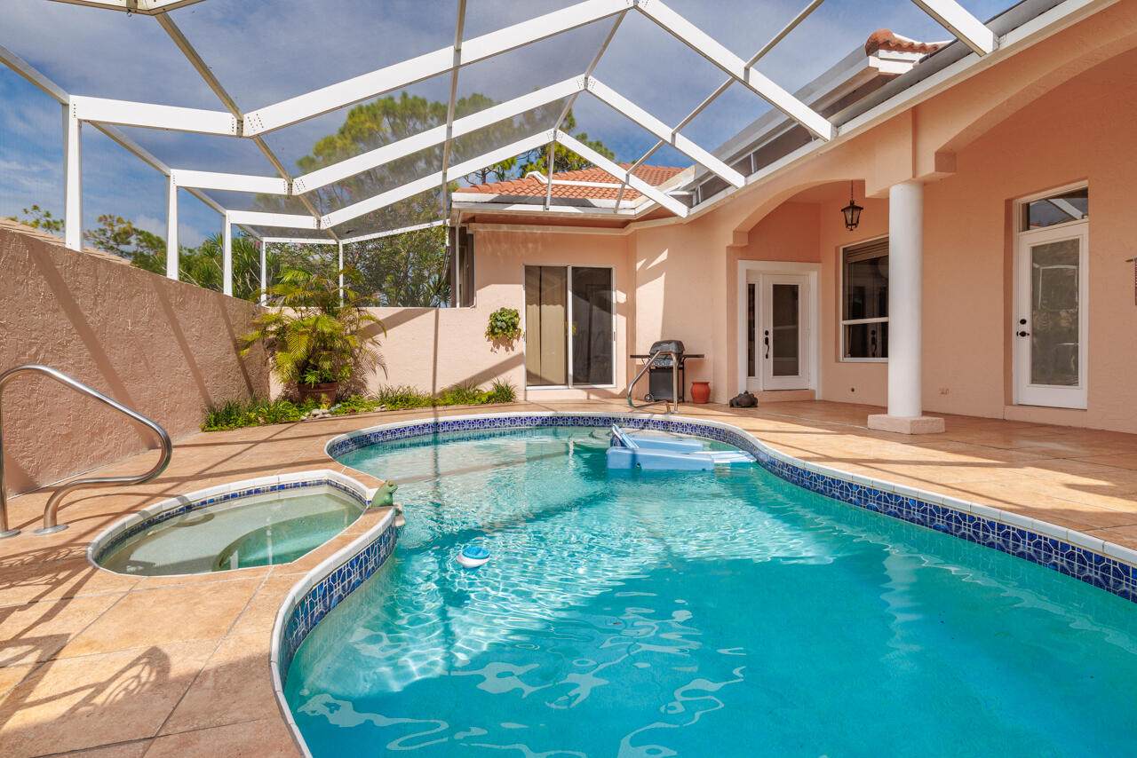 5129 SE Lost Lake Way