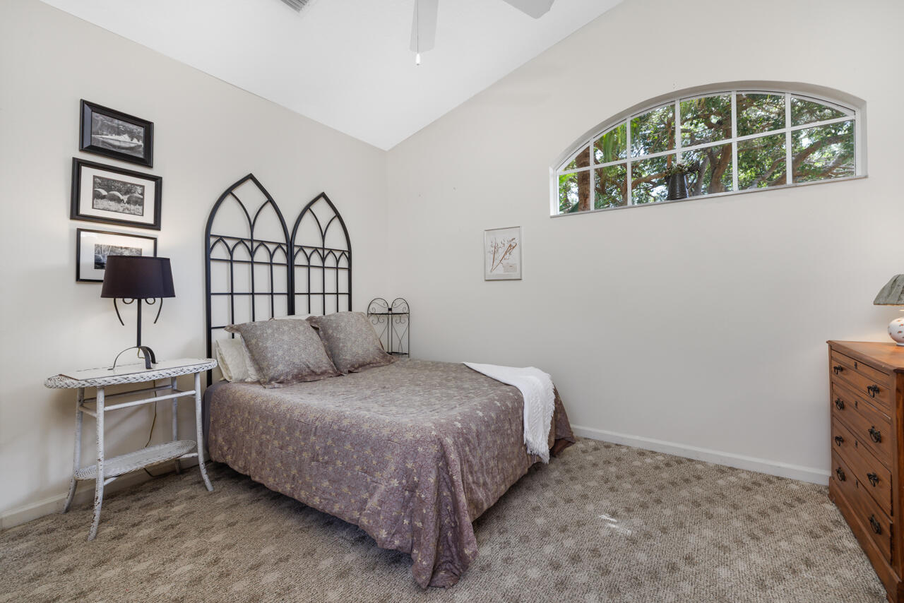 5129 SE Lost Lake Way