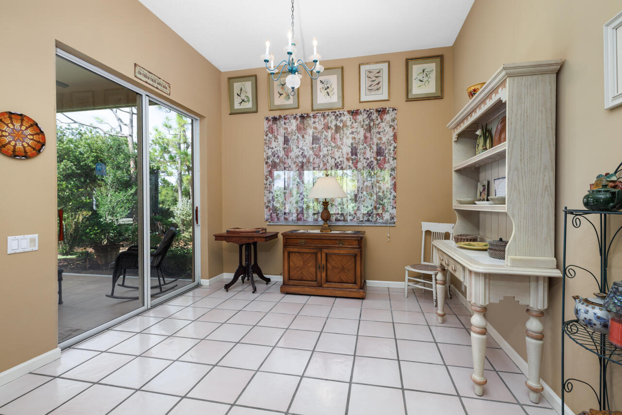 5129 SE Lost Lake Way