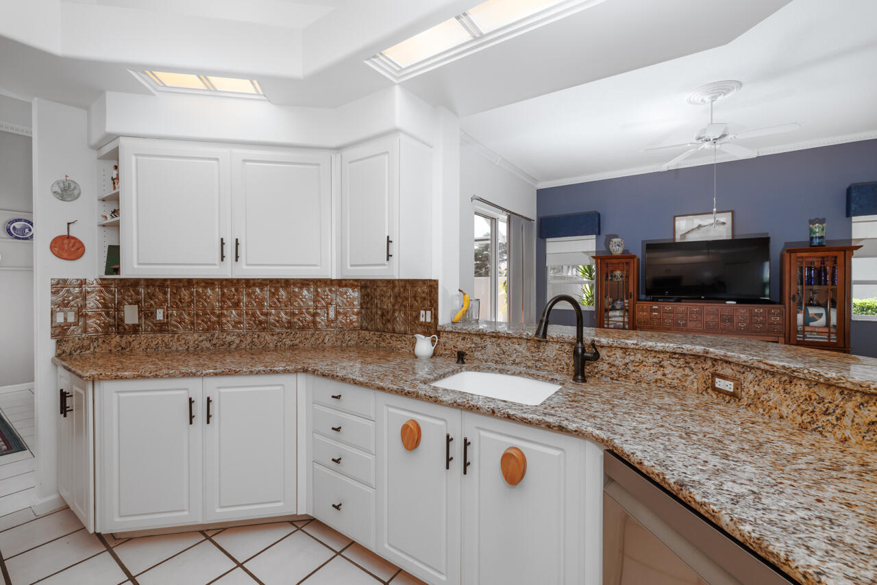 5129 SE Lost Lake Way