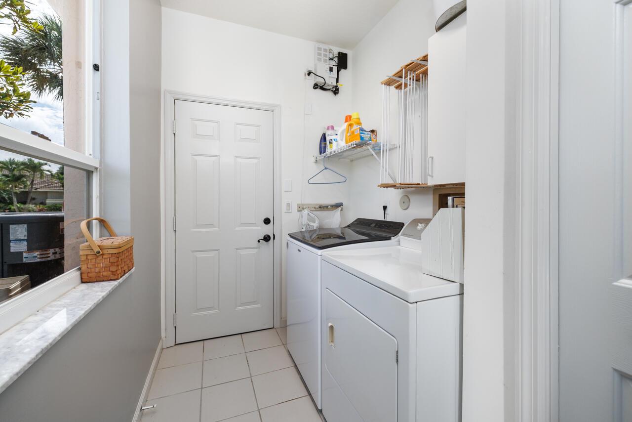 5129 SE Lost Lake Way