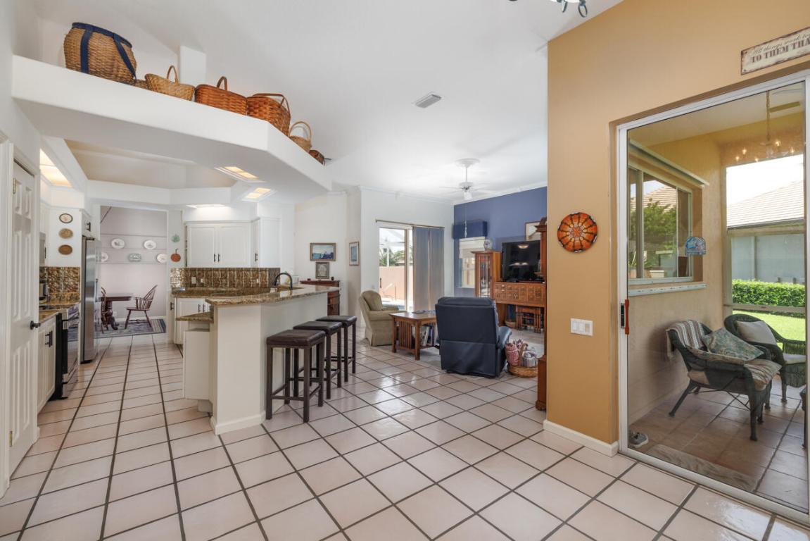 5129 SE Lost Lake Way