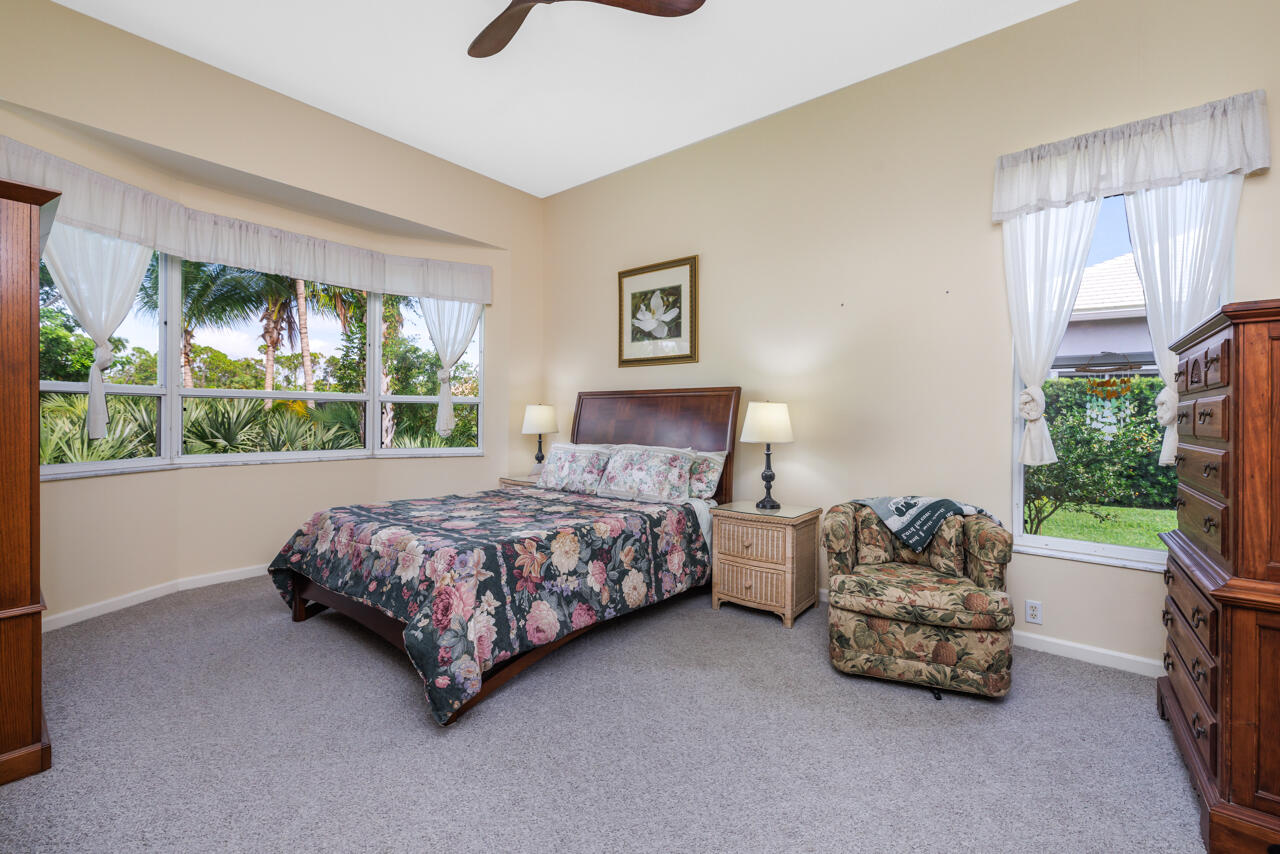 5129 SE Lost Lake Way