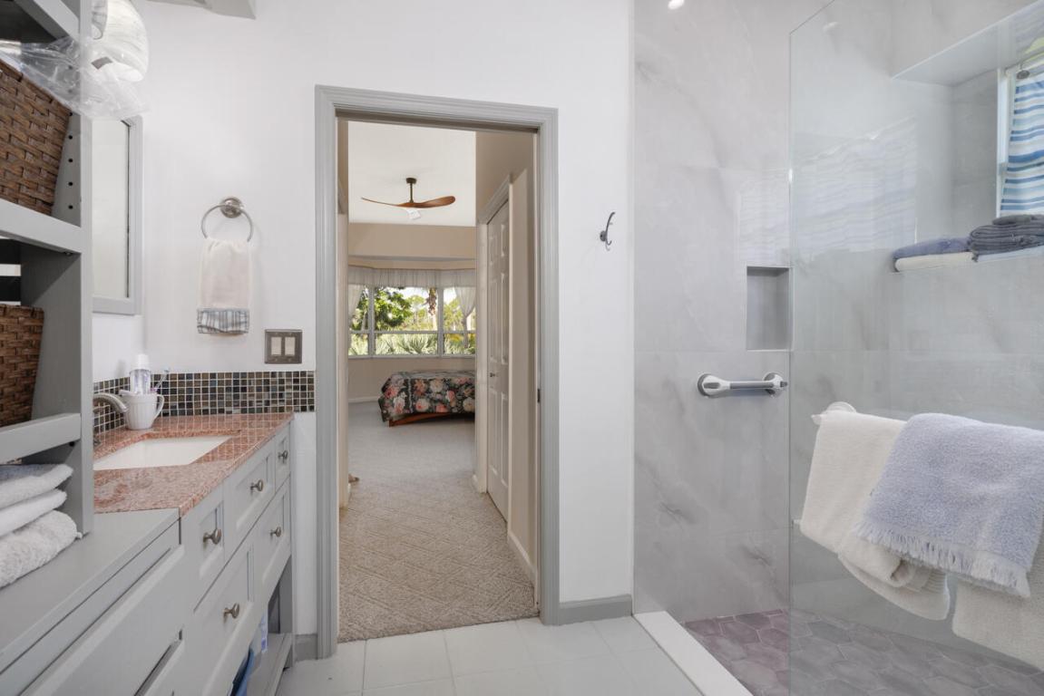 5129 SE Lost Lake Way