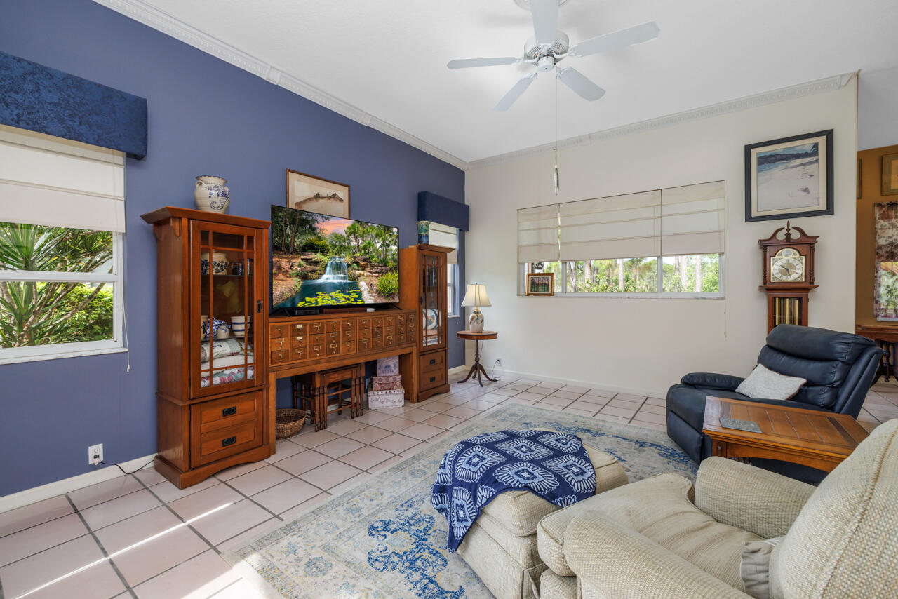 5129 SE Lost Lake Way