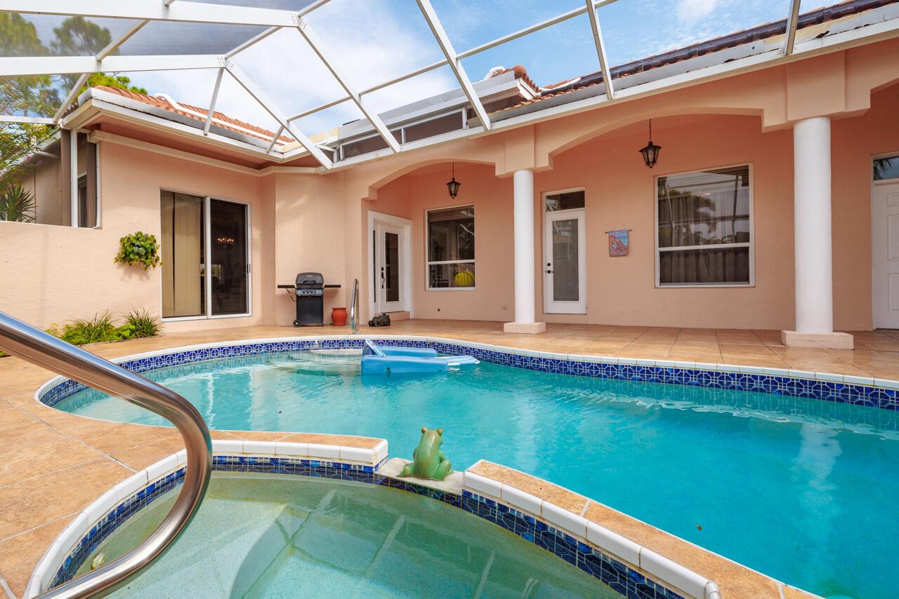 5129 SE Lost Lake Way