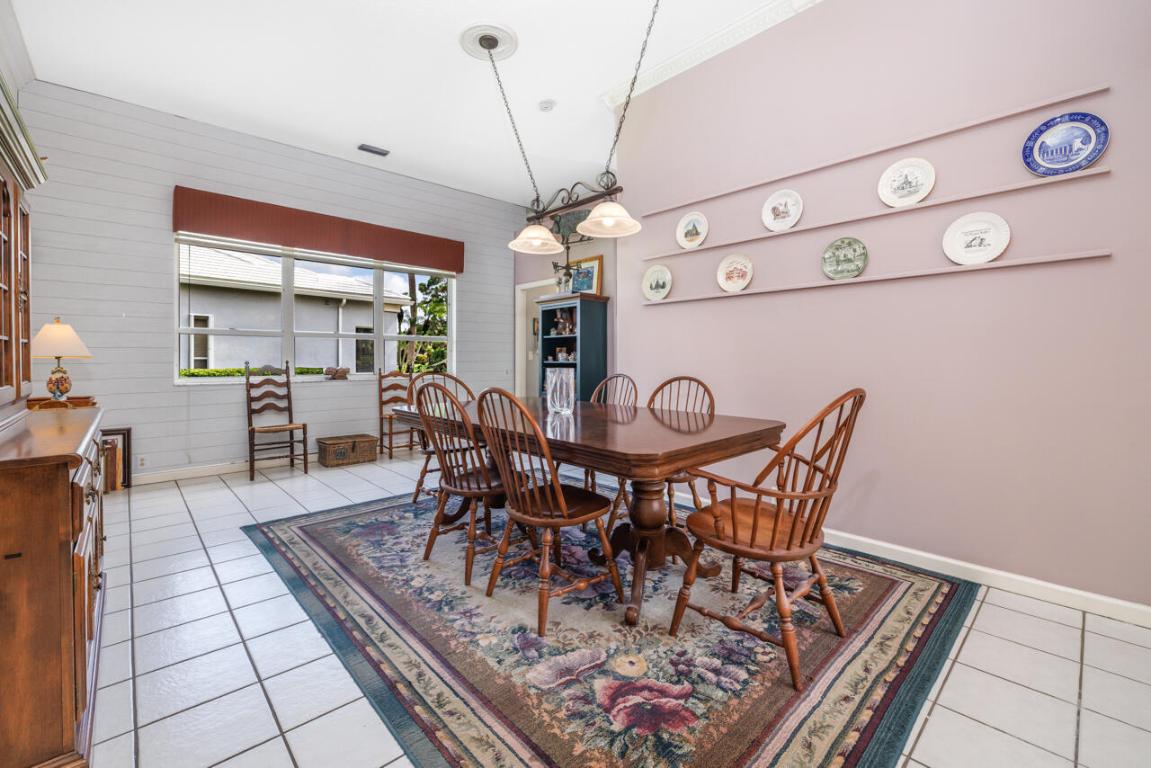 5129 SE Lost Lake Way