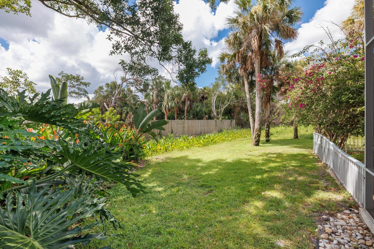 8120 SE Windjammer Way