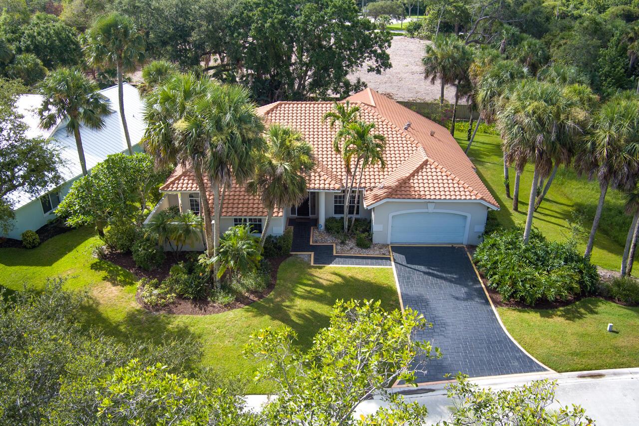 8120 SE Windjammer Way