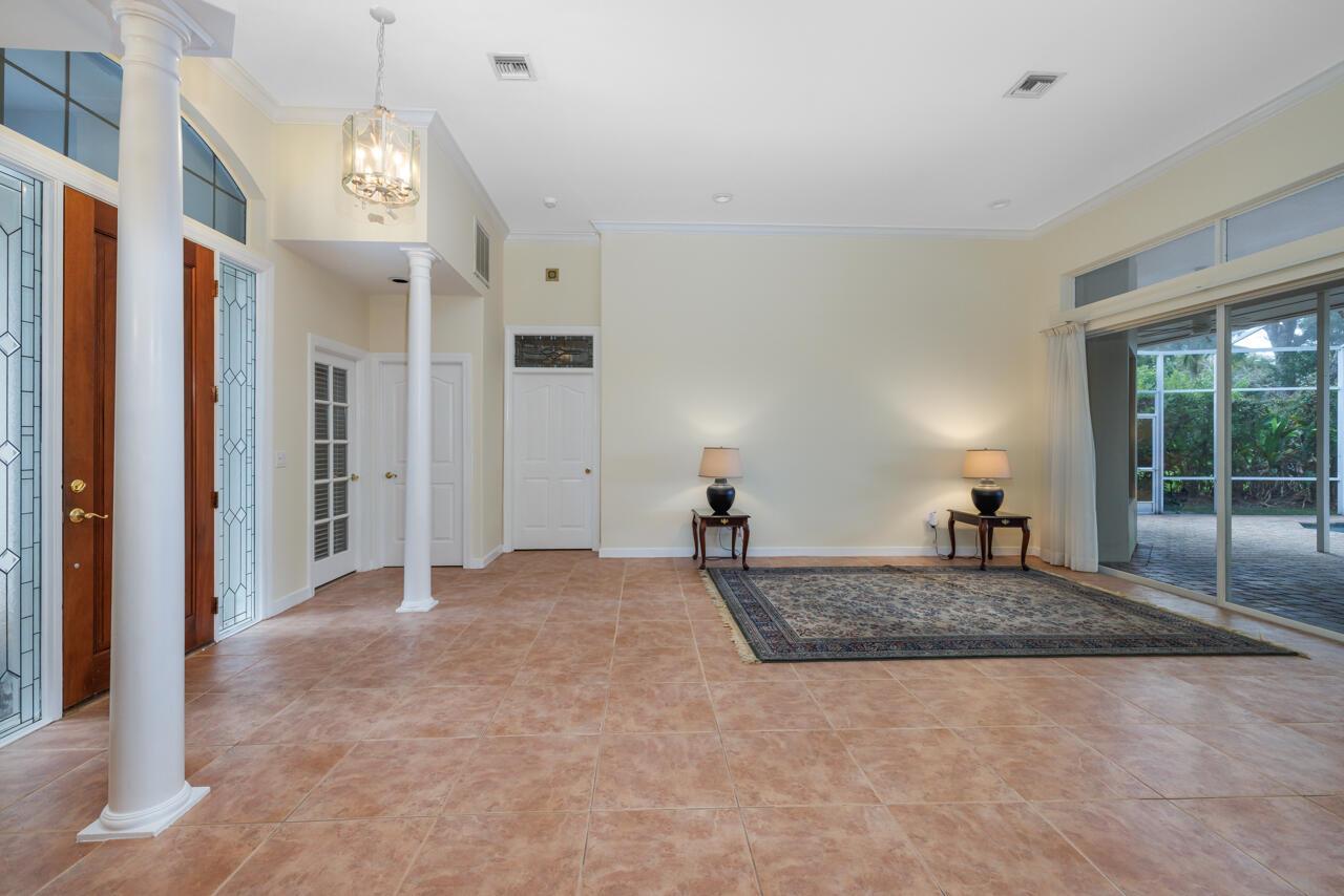 8120 SE Windjammer Way