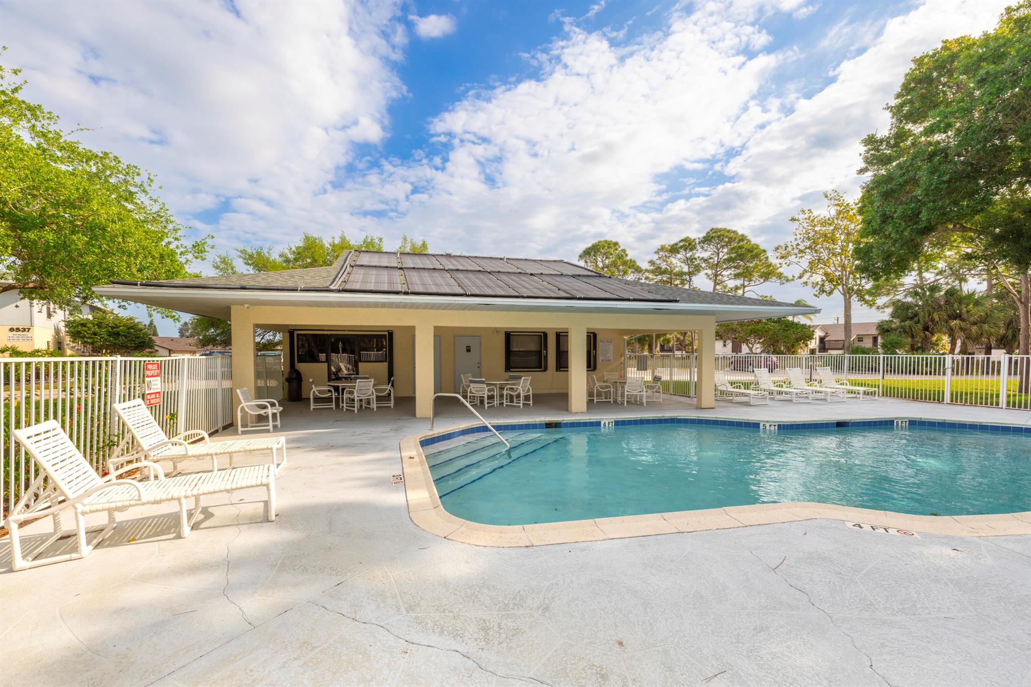 6541 SE Federal Highway 101