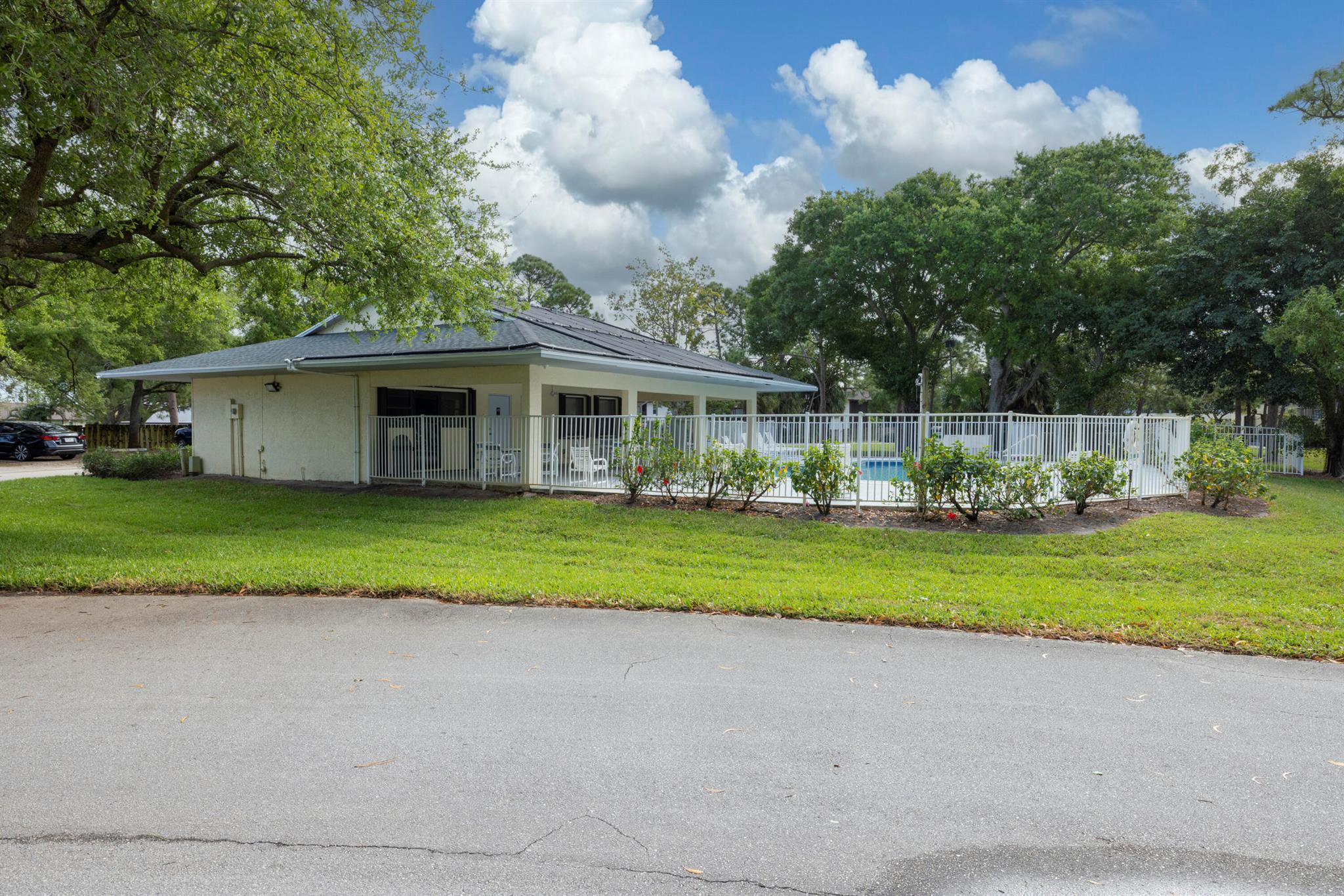 6541 SE Federal Highway 101