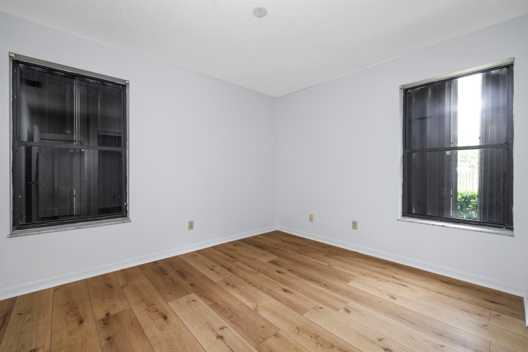 6541 SE Federal Highway 101