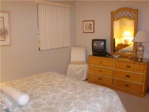 501 S Seas Drive 102