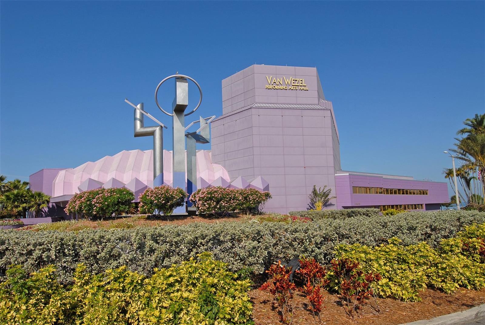 1273 BOULEVARD OF THE ARTS