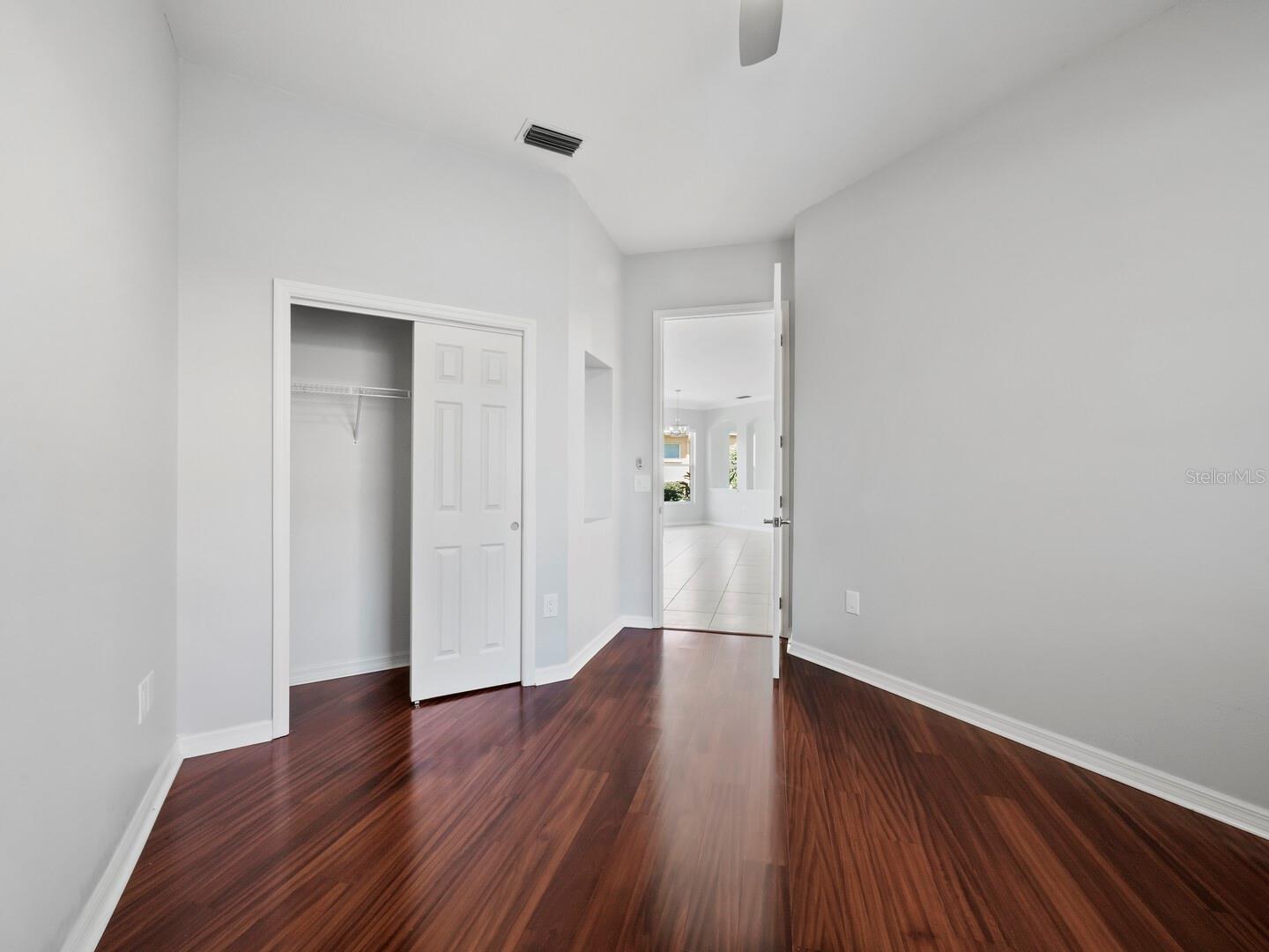 5090 HANGING MOSS LN
