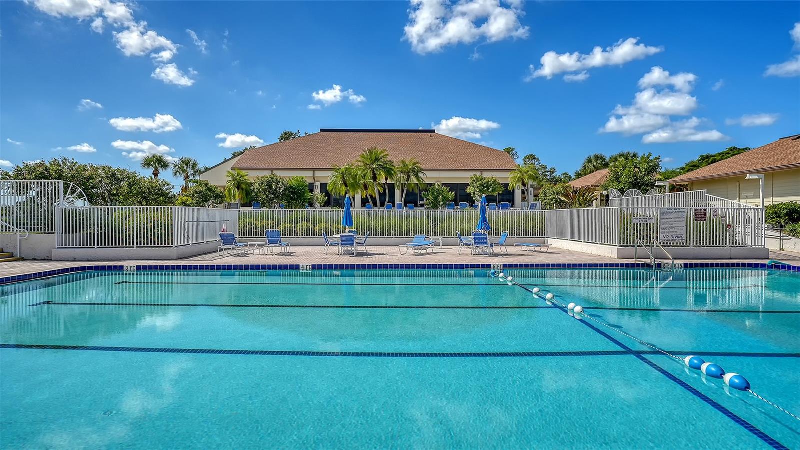 612 BIRD BAY DR S #110