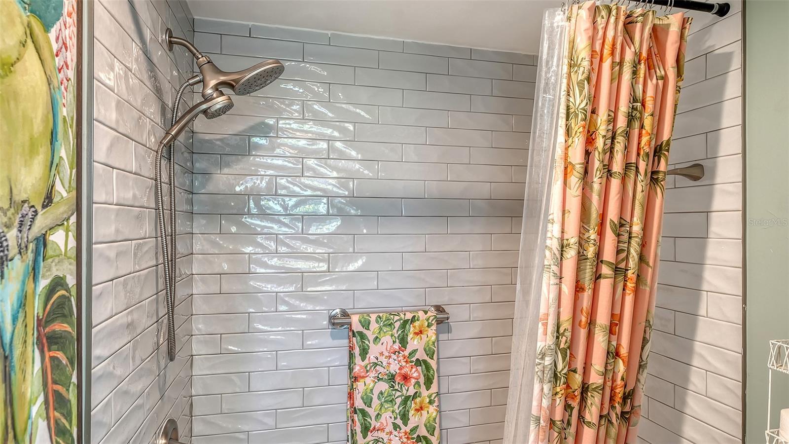 612 BIRD BAY DR S #110