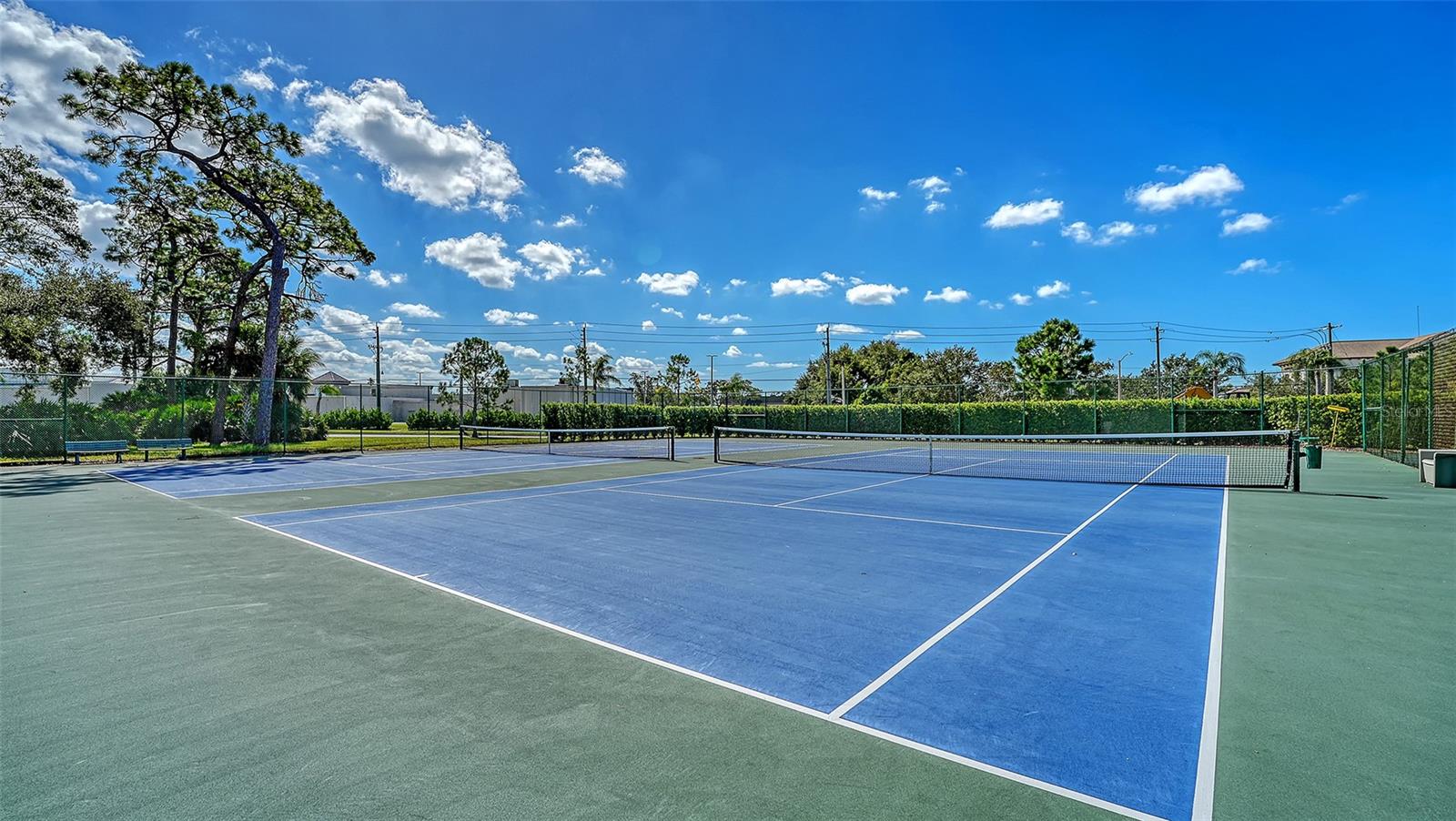 612 BIRD BAY DR S #110