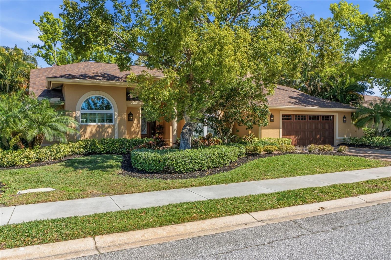 8309 SHADOW PINE WAY