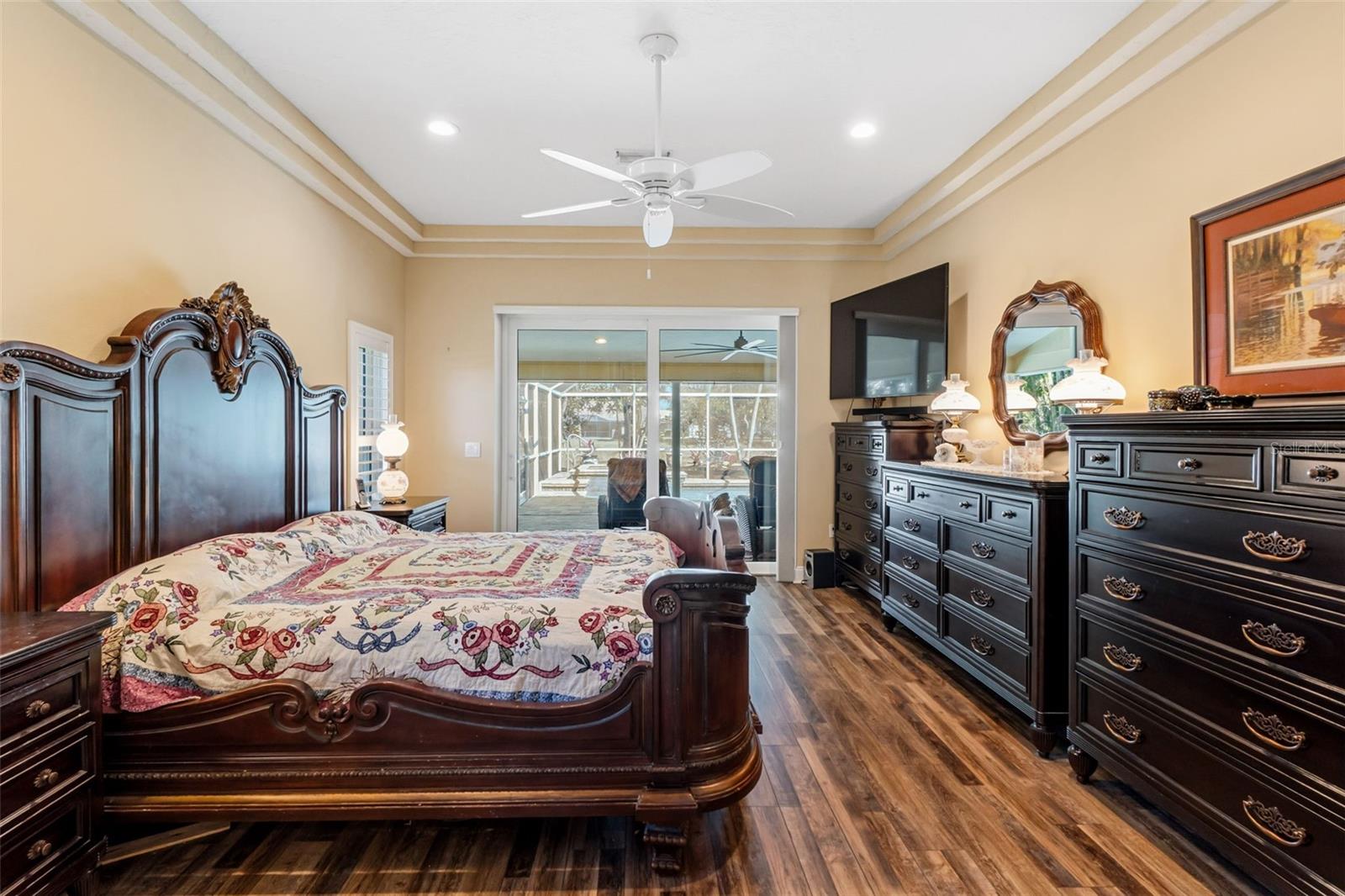 8309 SHADOW PINE WAY