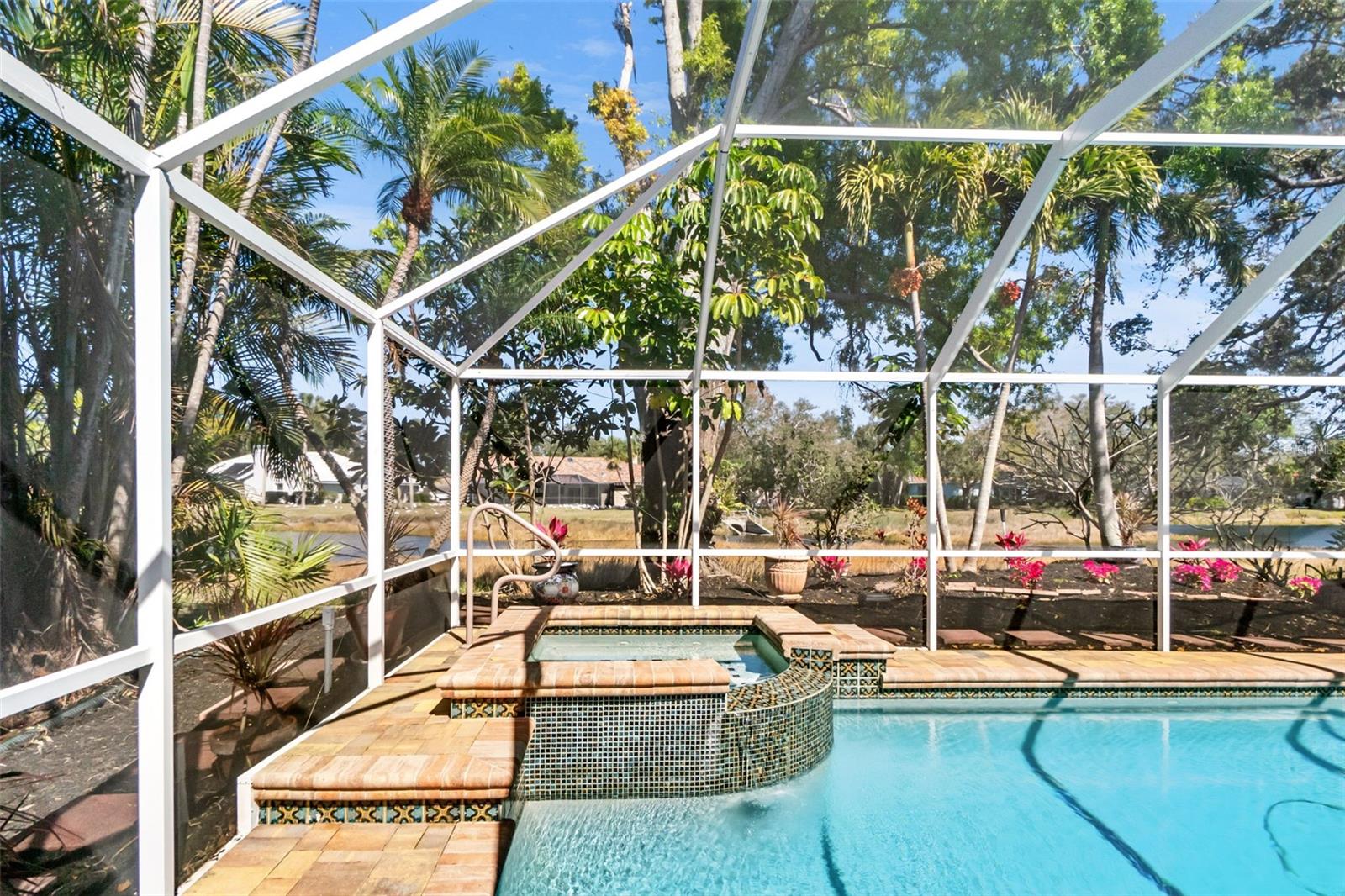 8309 SHADOW PINE WAY