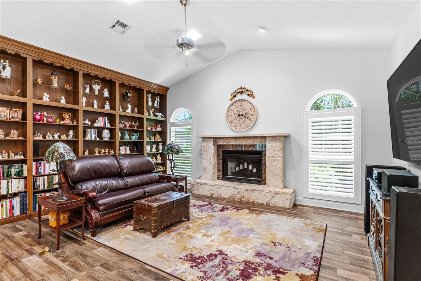 8309 SHADOW PINE WAY