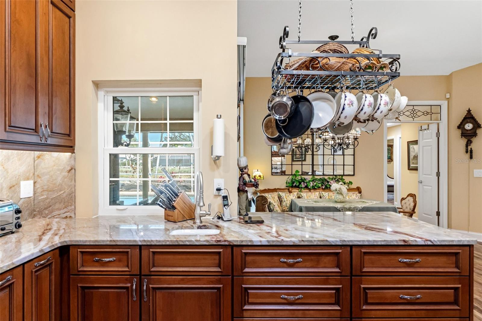 8309 SHADOW PINE WAY