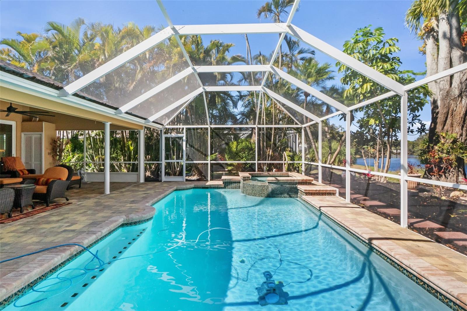 8309 SHADOW PINE WAY