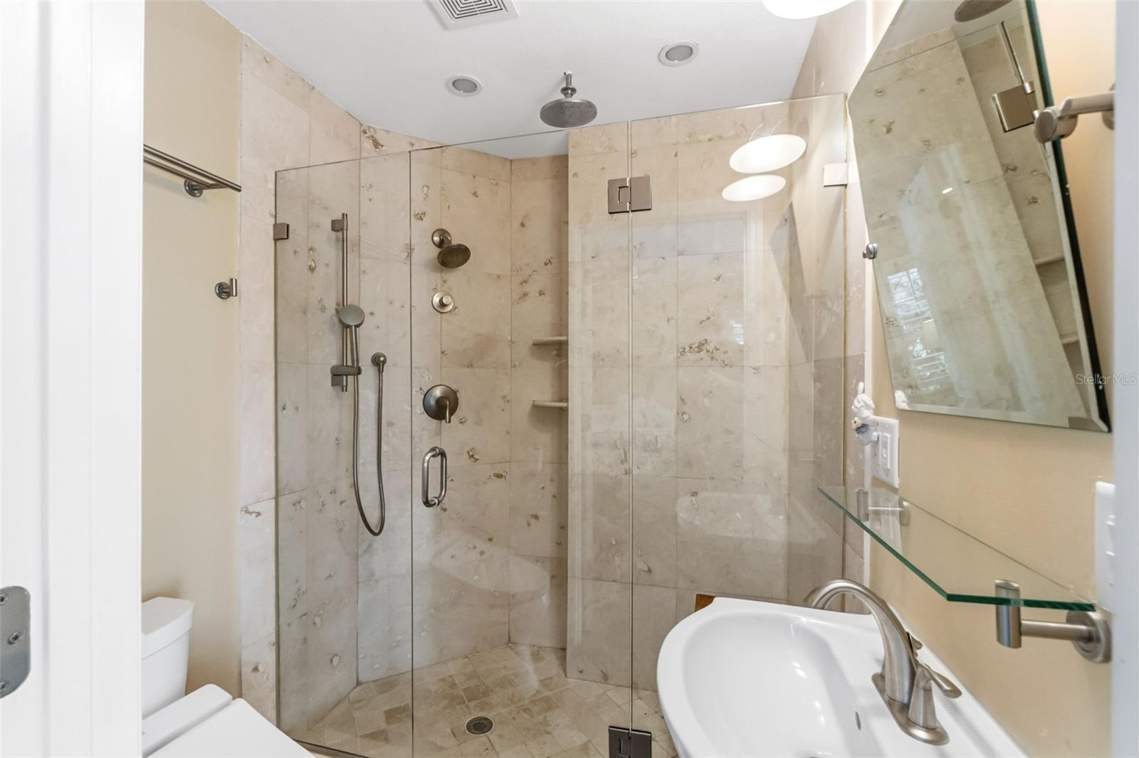 8309 SHADOW PINE WAY