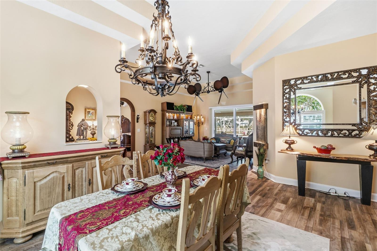 8309 SHADOW PINE WAY