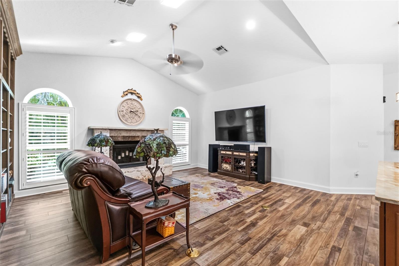 8309 SHADOW PINE WAY