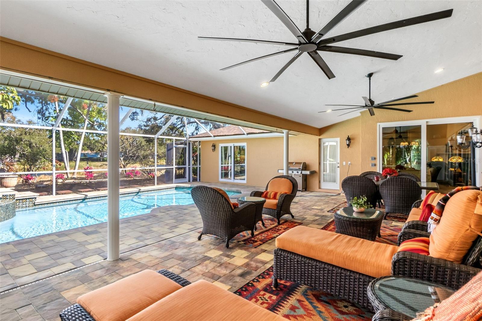 8309 SHADOW PINE WAY