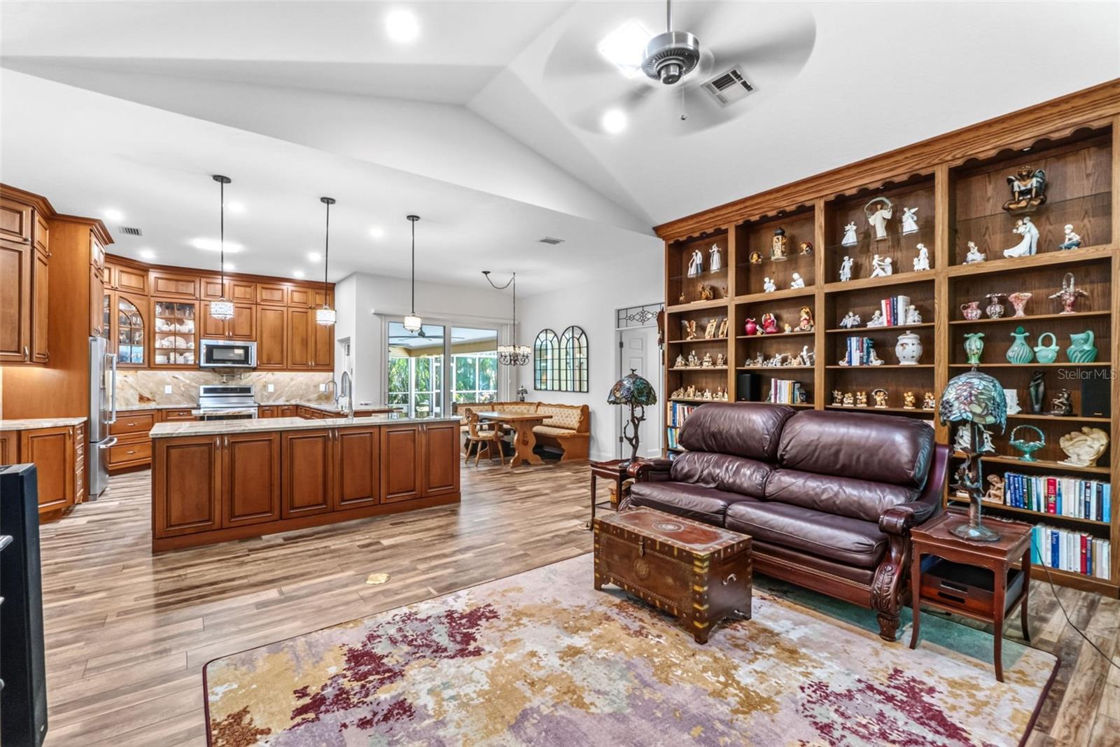 8309 SHADOW PINE WAY