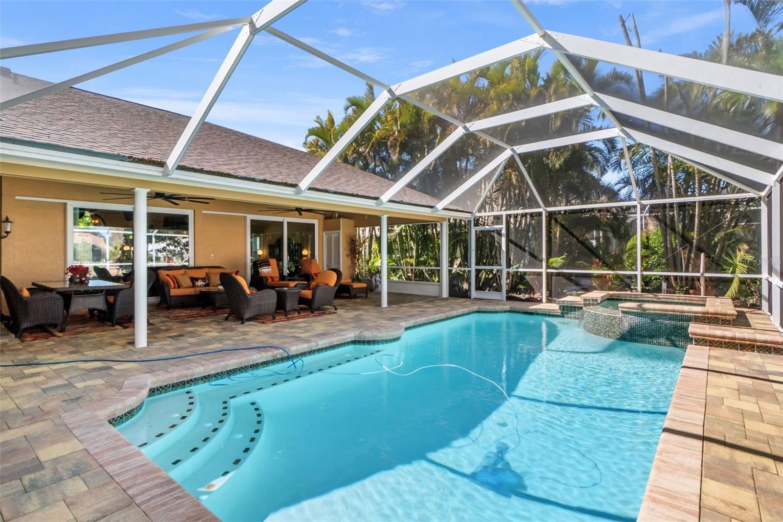 8309 SHADOW PINE WAY