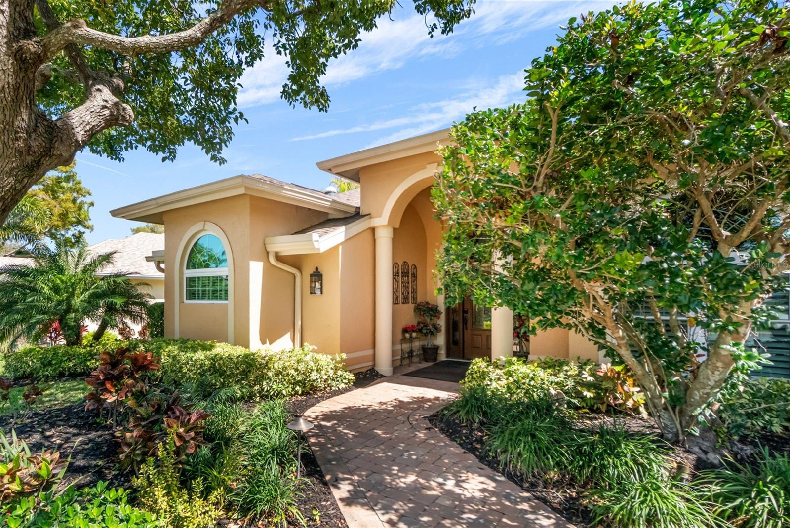 8309 SHADOW PINE WAY