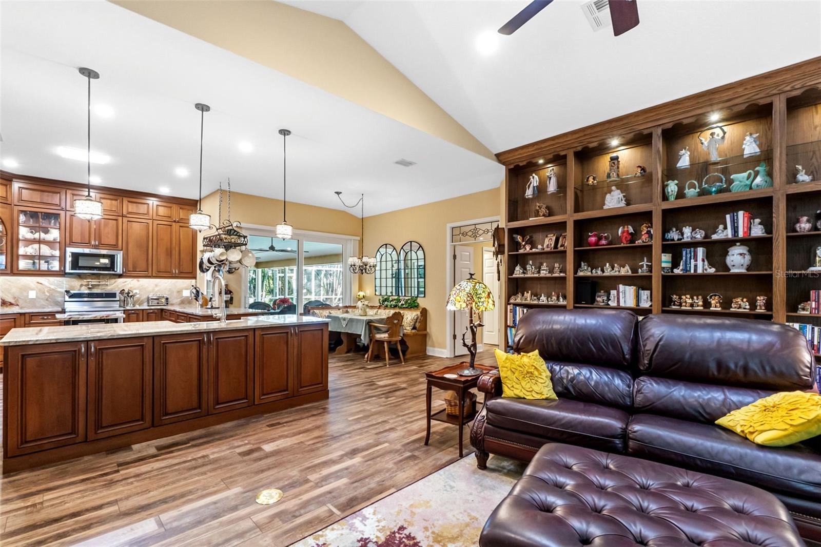 8309 SHADOW PINE WAY