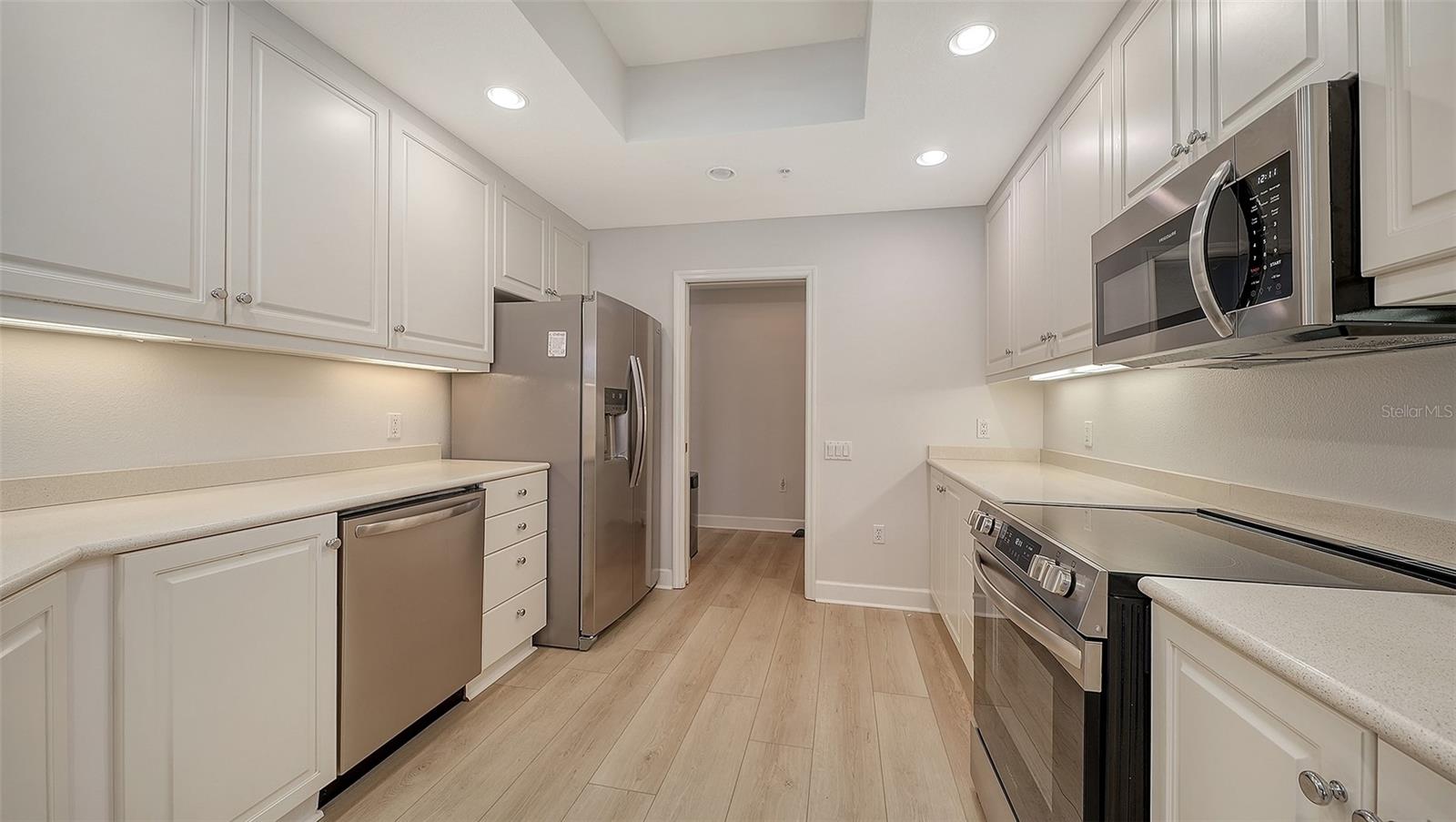 5235 PARISIENNE PL #101B28