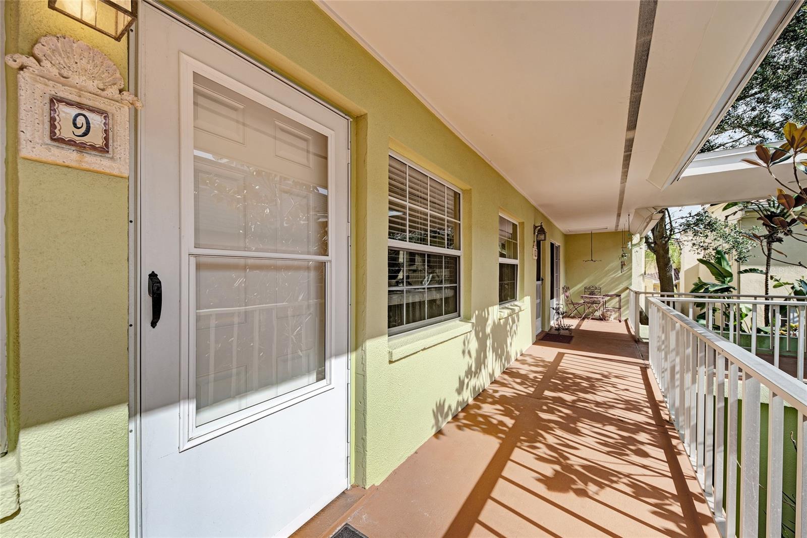 445 S PALM AVE #9